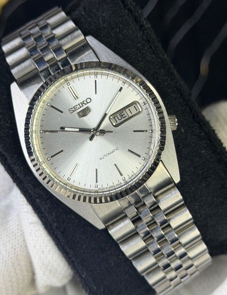 Seiko 5 Mens Automatic Watch 7009-3110 Day/Date