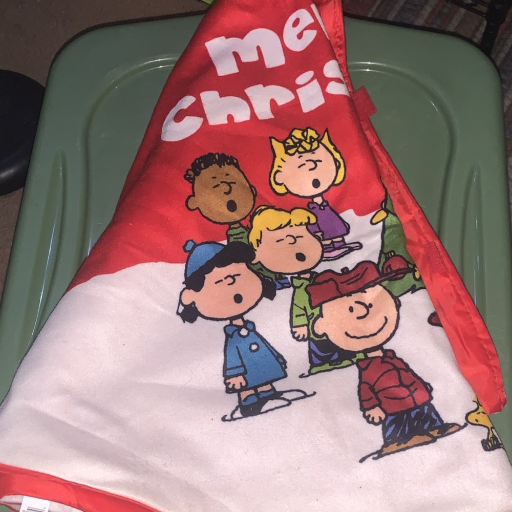Peanuts Christmas Tree Skirt Red White Charlie Brown Lucy Linus Cartoon