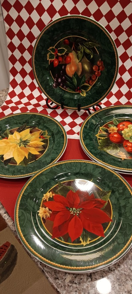 Christmas plates set of 6