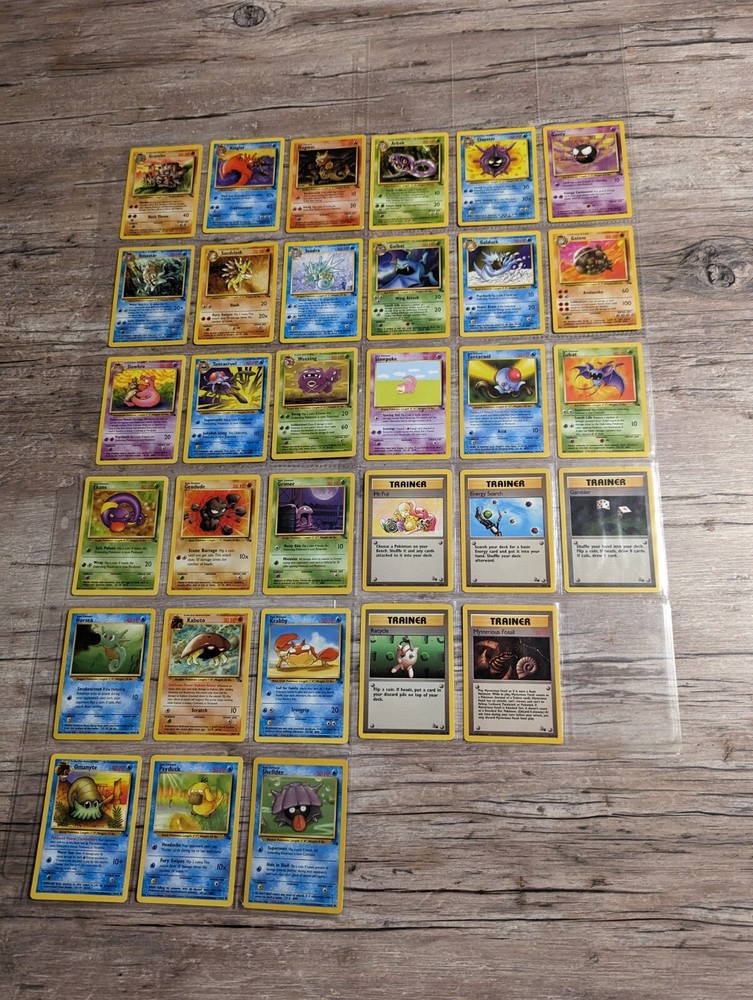 Fossil Set - COMPLETE 32 Common & Uncommon Pokemon Card Lot - WOTC Binder
