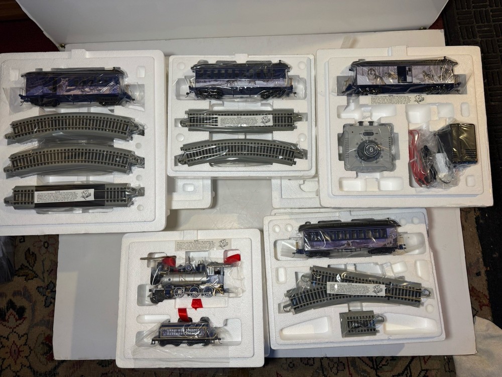 Bachmann / Hawthorne Village On30 Moonlight Express Train Set 2-6-0 Locomotive