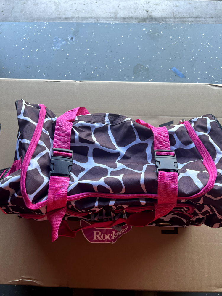 Rockland Travel Overnight Bag - Giraffe Pink And Brown - 22