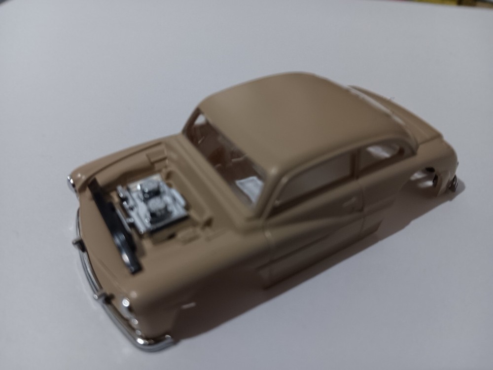 AFX-tras  '49 MERCURY HOT ROD (Tan) W/ Motor HO Slot Car Body Only New