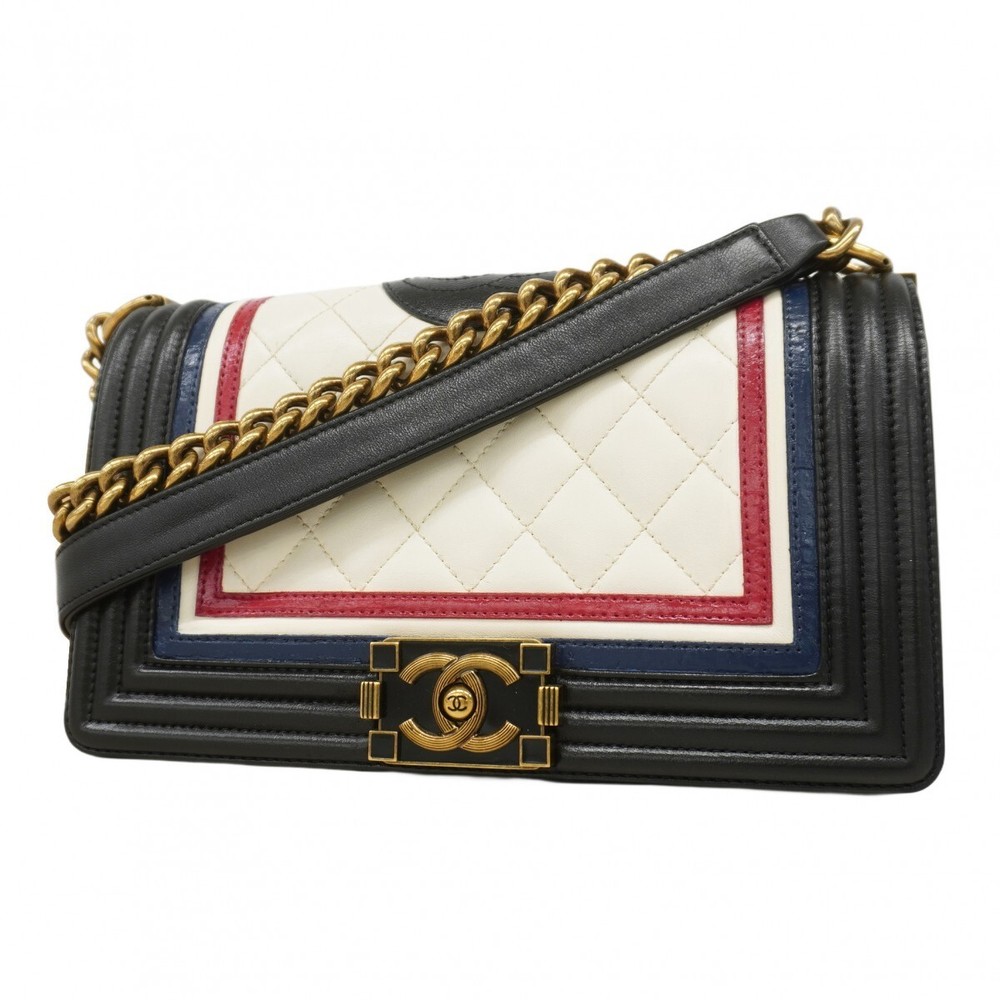 Chanel Boy Shoulder Bag White Lambskin with Chain 334699