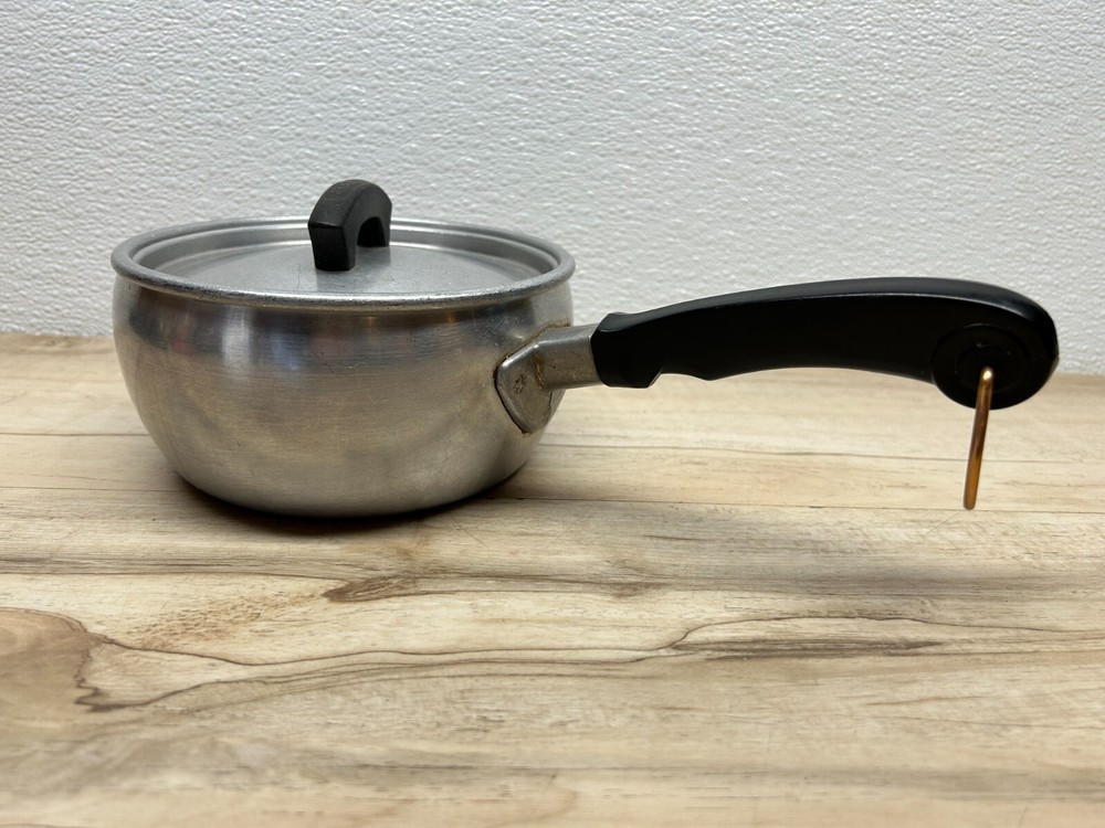 Vtg Solid Aluminum Ware Ever 1.5 Qt Saucepan Casserole With Lid Made In USA