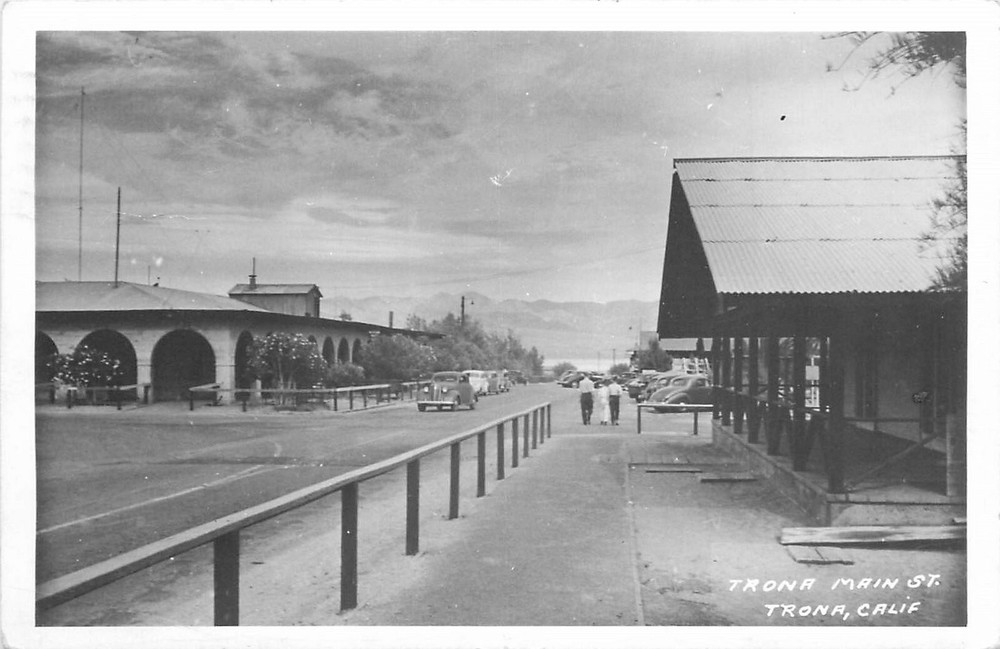 1946 Torona California Main Street autos people business Postcard RPPC 24-12291