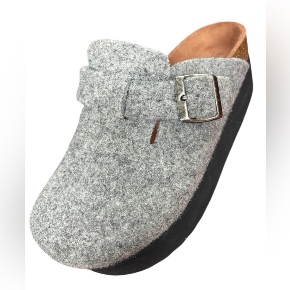 Anthropology Sixty Seven Platform Clogs in Gray & Black Wool - Size 36 / 5.5