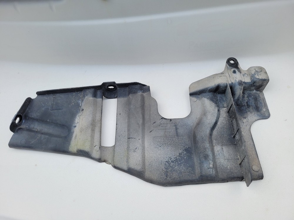 2003 Hyundai Sonata Radiator Support L Engine Splash Shield OEM Hyundai