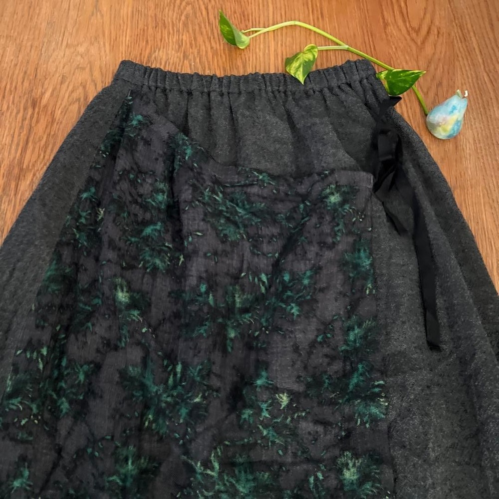 Pas de Calais Skirt 38 Unused with Tag Unique Design Waist 36cm