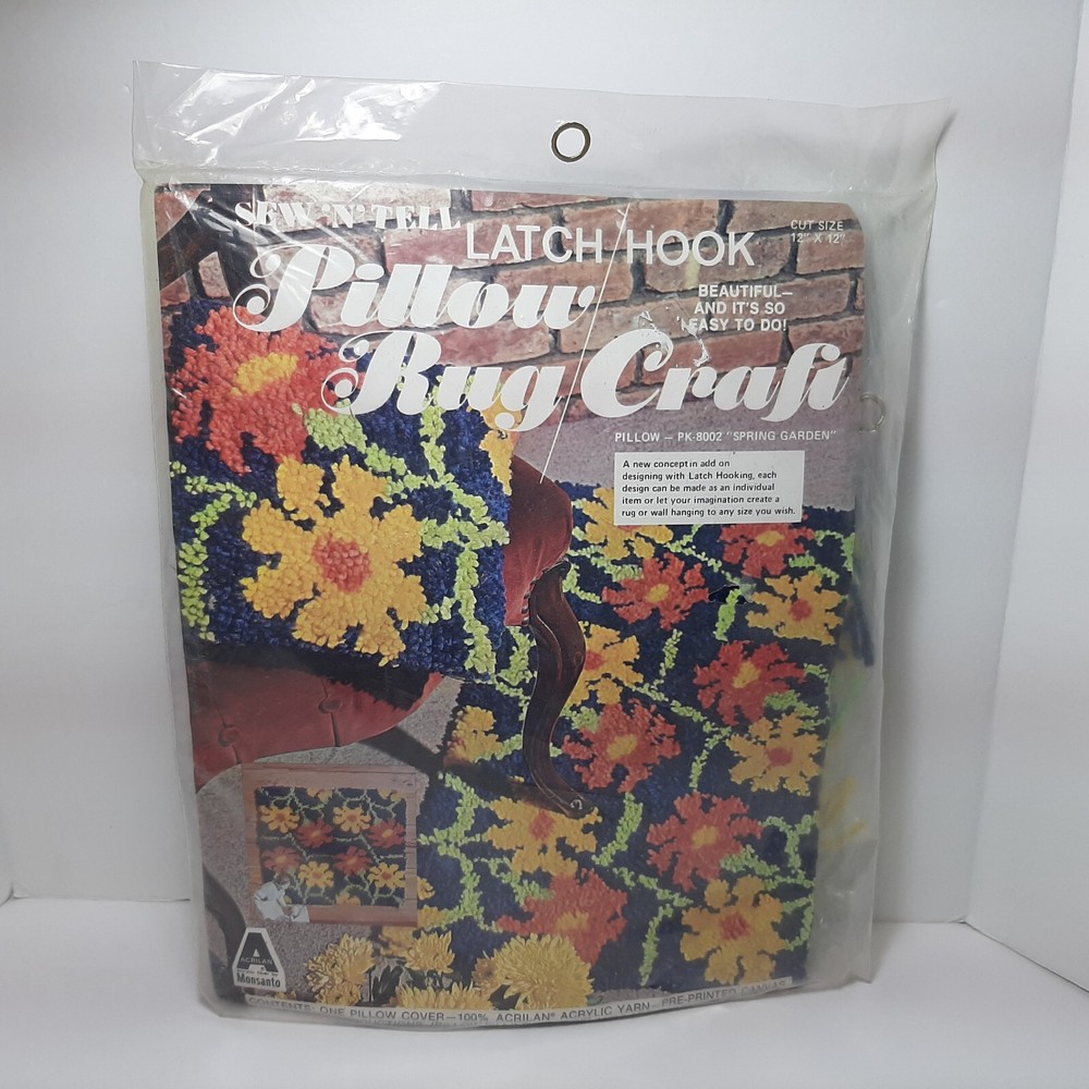 Vintage Latch Hook Kit Sew 'N' Tell Spring Garden Hippy BoHo Daisy Pillow 12x12