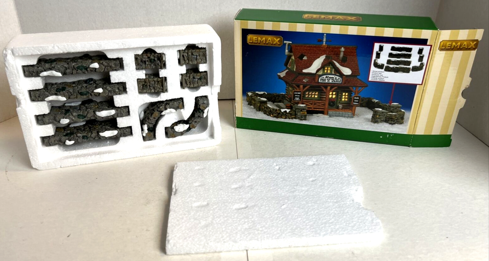 Lemax Colonial Stone Wall 10-Piece Village Landscape Set 1999