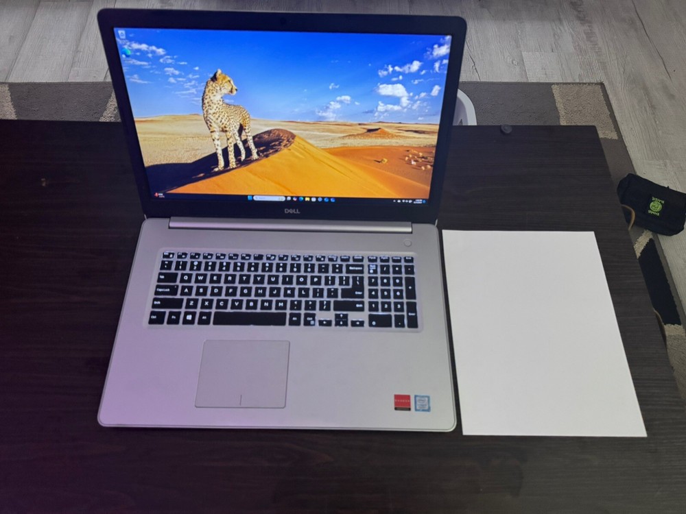 Dell Inspiron iT 8550U 17.3in 2 TB HD+256GB SSD 16 GB Ram AMD Radeon GPU Laptop