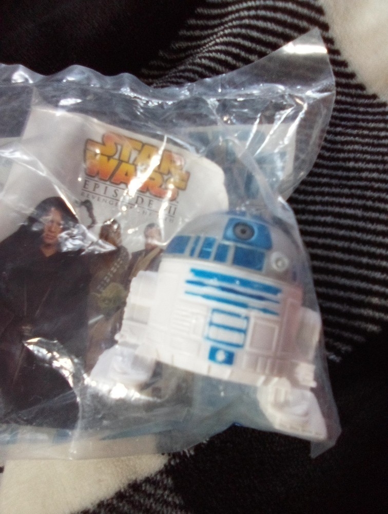 2005 Burger King Star Wars Episode 3 R2D2 Revenge of the Sith Collectible