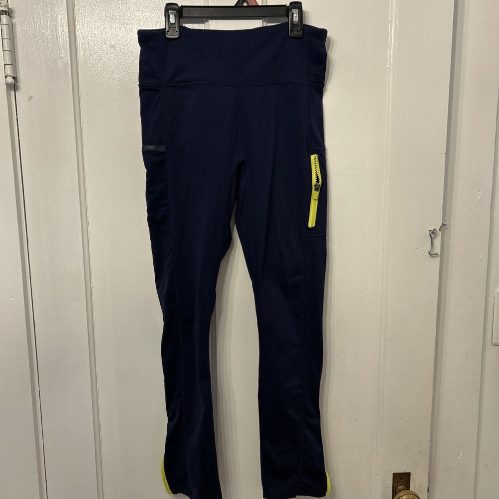 Fabletics Motion 365 Yoga Pants in Blue Size Large with Multiple Pockets