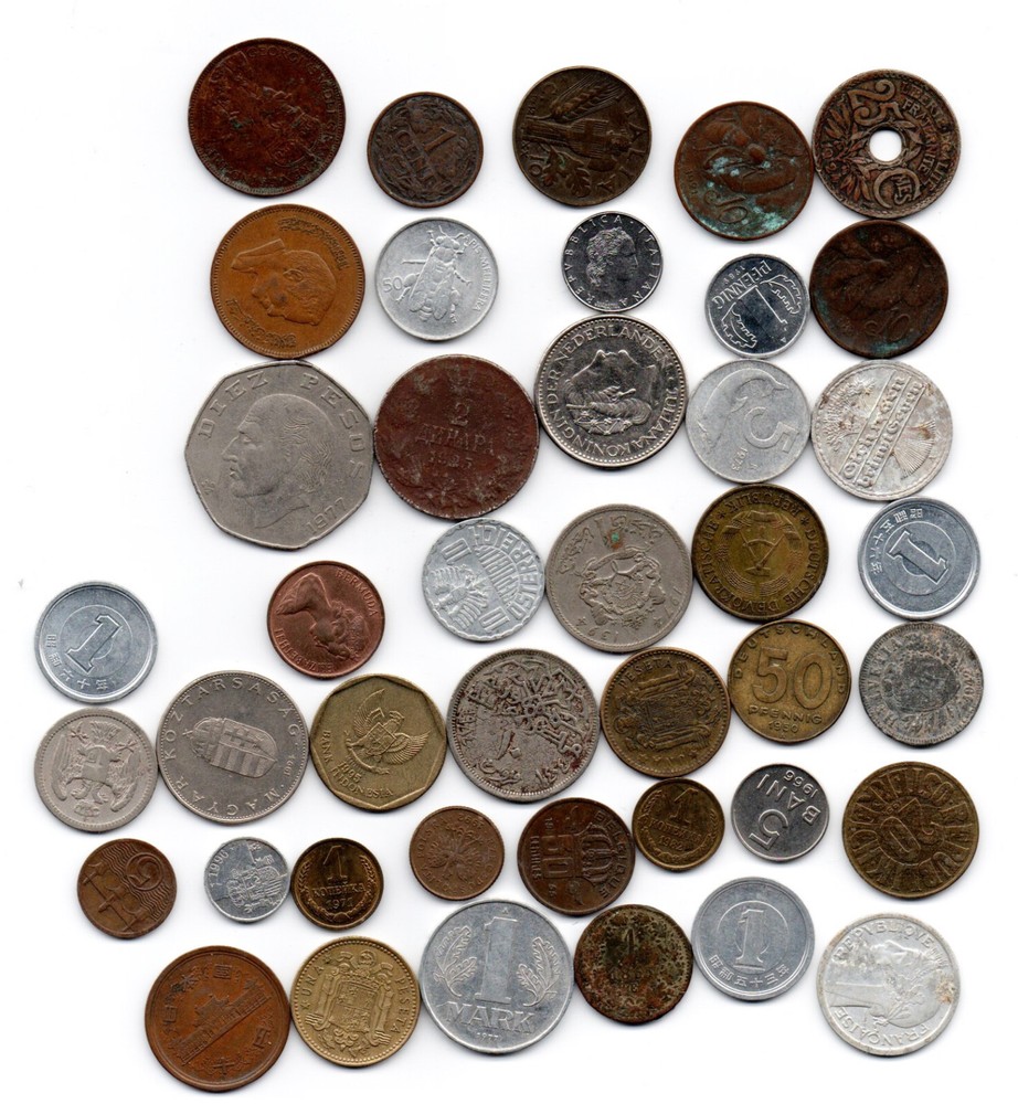 42 x WORLD COINS COLLECTION   SEE SCAN    (C1/1)