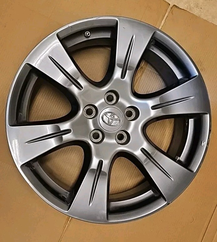 2011-2019 TOYOTA SIENNA Wheel 19x7 Alloy  6 spoke With Sensor And Center Cap
