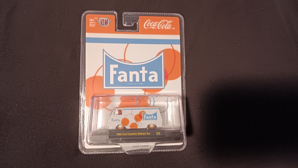 M2 Machines Fanta 1965 Ford Econoline Delivery Van A44 24-23 New sealed