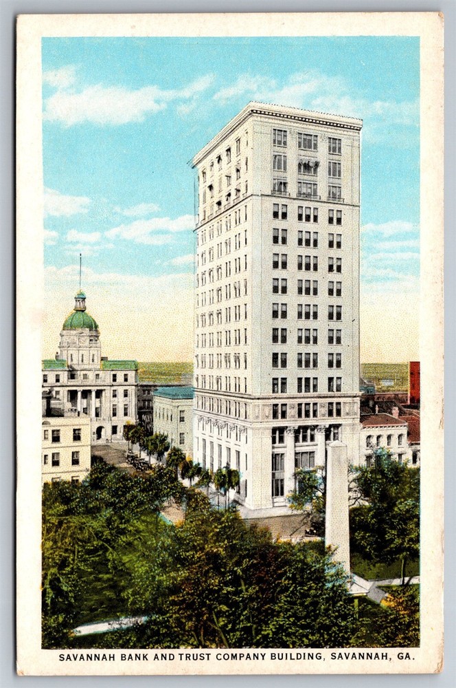 Savannah Bank & Trust Co Building GA C1940s Postcard V14