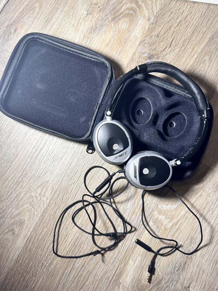 Bose Triport OE On-Ear Wired Headphones for Superior Sound Quality