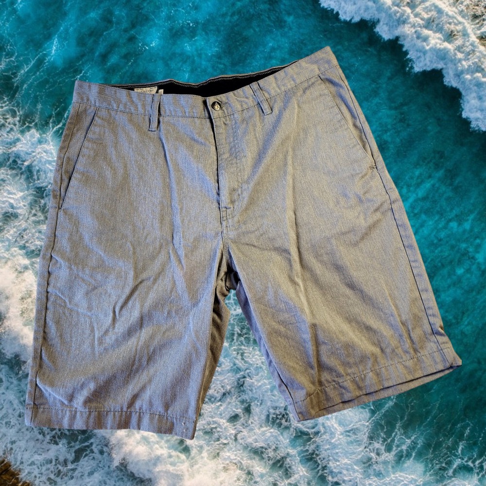 VOLCOM True To This Shorts Flat Front Gray Hybrid Size 36 Cargo Class Surf Beach