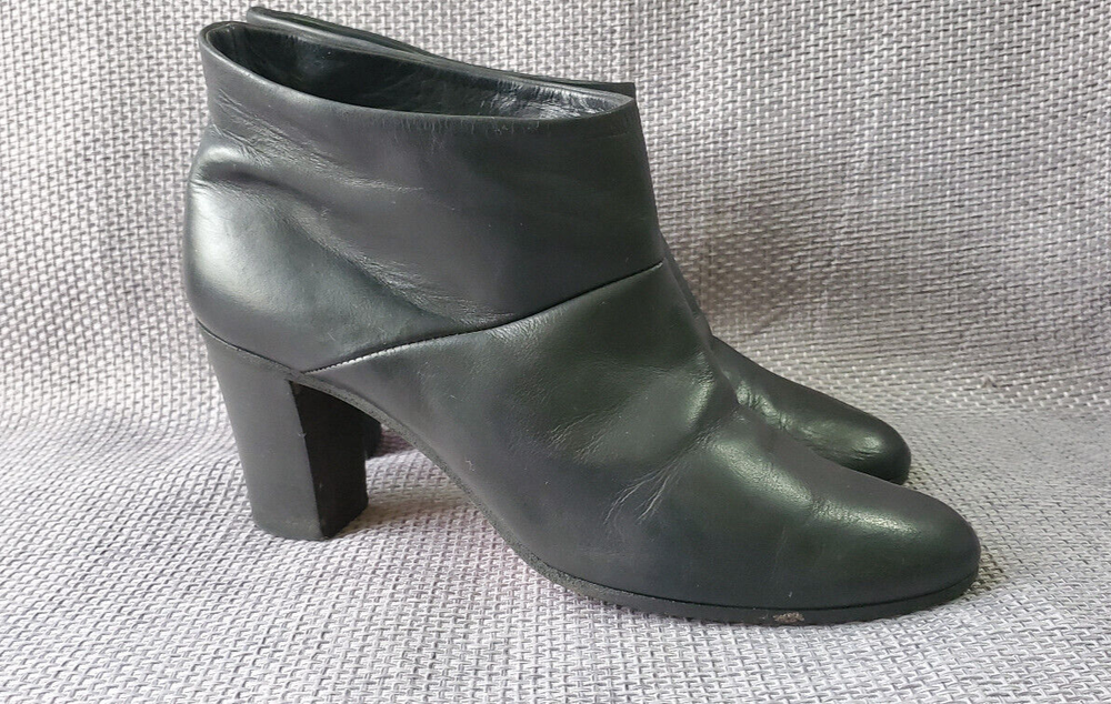 MAISON MARGIELA Black Leather Slip on Ankle Boots Sz-38EU 8US