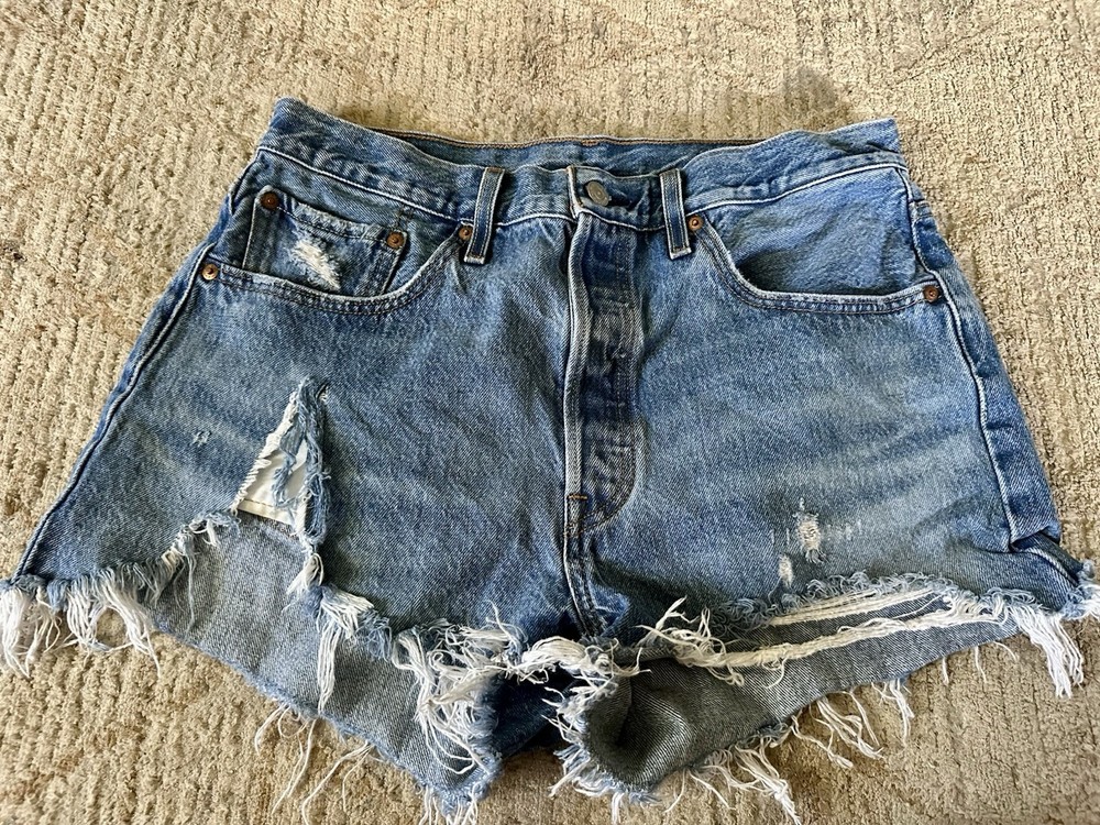 Levi's Women's 501 Denim Jean Shorts Blue High Rise Size 31 Cut Offs