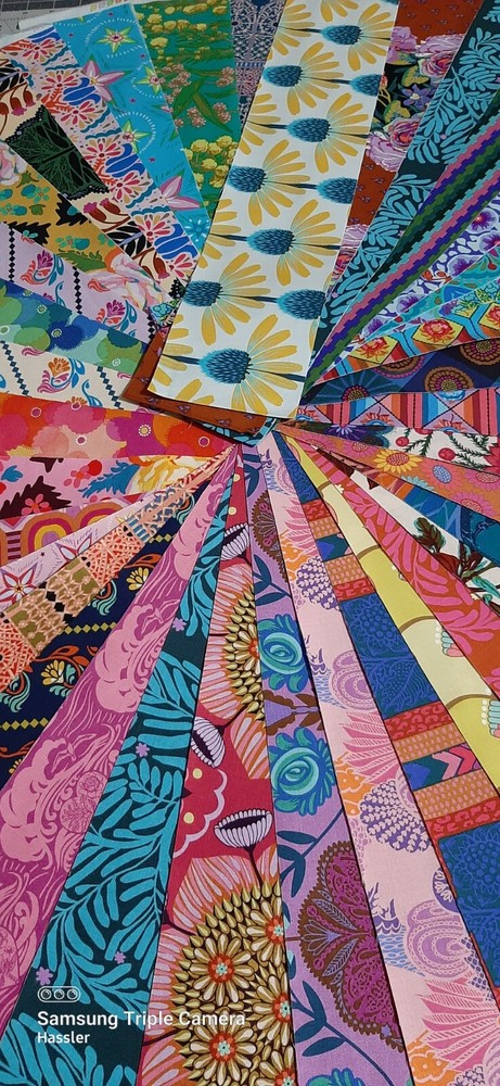 Anna Maria Fabric Strips Pack 100% Cotton fabric lot - More than 2 yards