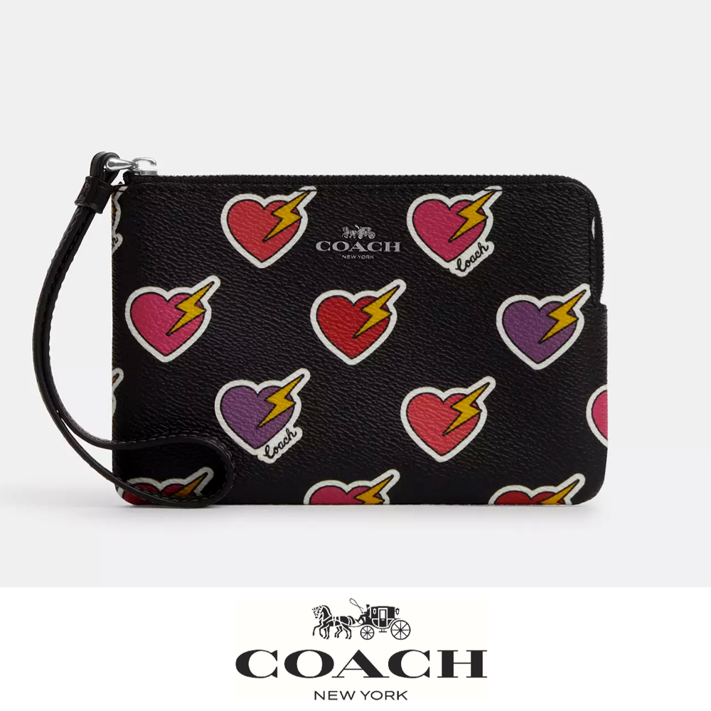 NWT Coach Corner Zip Wristlet Black Heart Bolt Print CW857