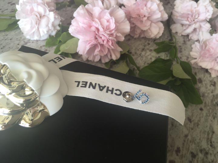 CHANEL Blue Sapphire Tie Tack Pin Brooch for Elegant Style