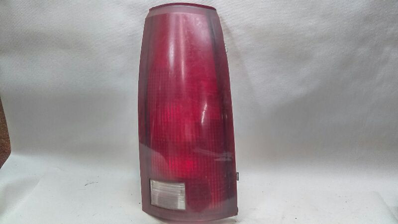 Passenger Right Tail Light for 1990-2000 Chevy 2500 Pickup F194-167042