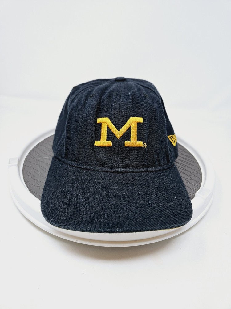 Vintage Michigan Wolverines New Era Tyro.001 Fitted Hat Size 7 1/4 FAST SHIPPING