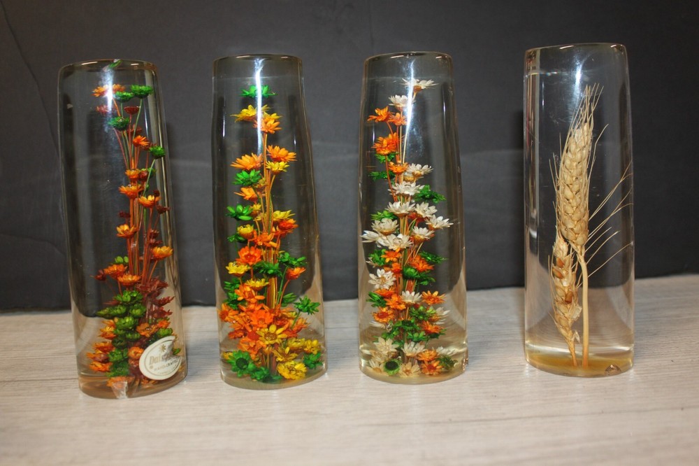 Vintage Daisyglas Co. Lucite Resin Real Dried Flowers set of 4 + 2 light up Base