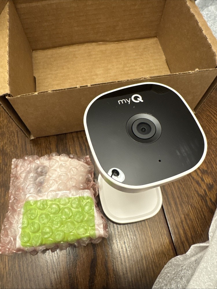 New My Q SGC2WCH Smart Garage HD Camera 5233 Open Box Grade A