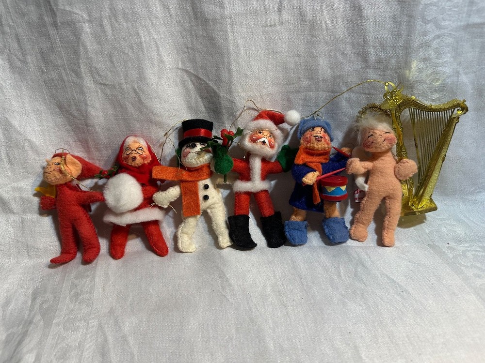 Vintage Lot of 6 Annalee felt ornaments 1987-1997 see details