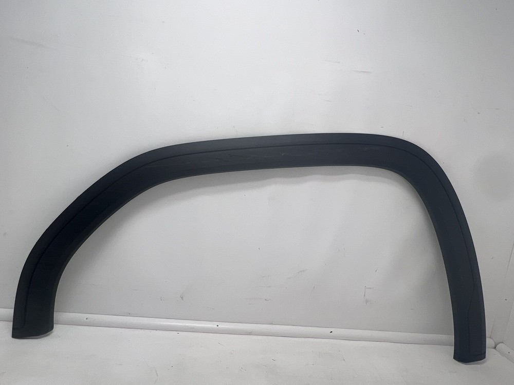 2023 GMC Sierra Denali Driver Front Wheel Opening Molding OEM USED DETAILS