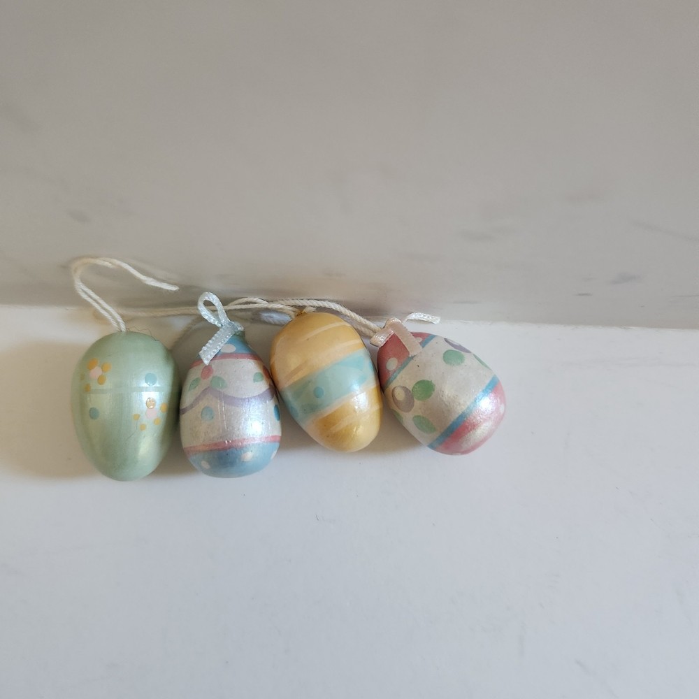 Vintage Painted Wooden Easter Eggs Mini Ornaments Set of 4, Unbranded Pearlized