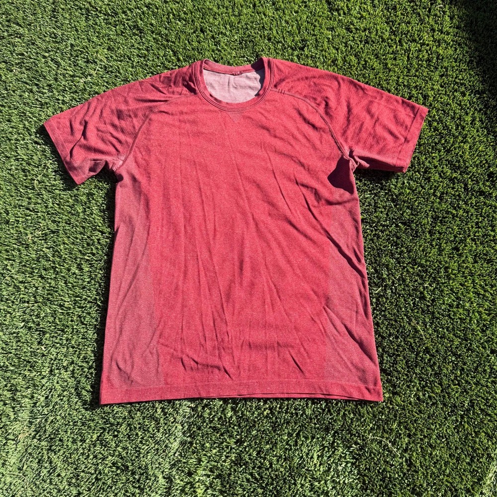 Lululemon Metal Vent Tech Short Sleeve Shirt Mens Heathered Red Size L