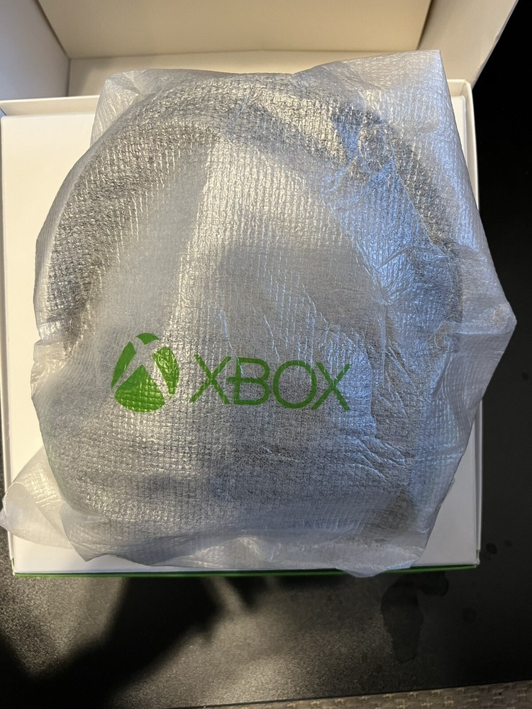 Microsoft Xbox Wireless Headset - Black