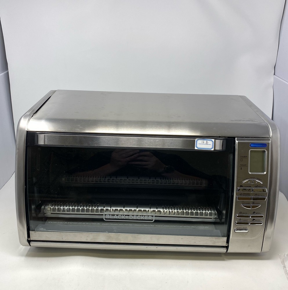 Black+Decker 8-in-1 Countertop Convection Toaster Oven with One-Touch Functions