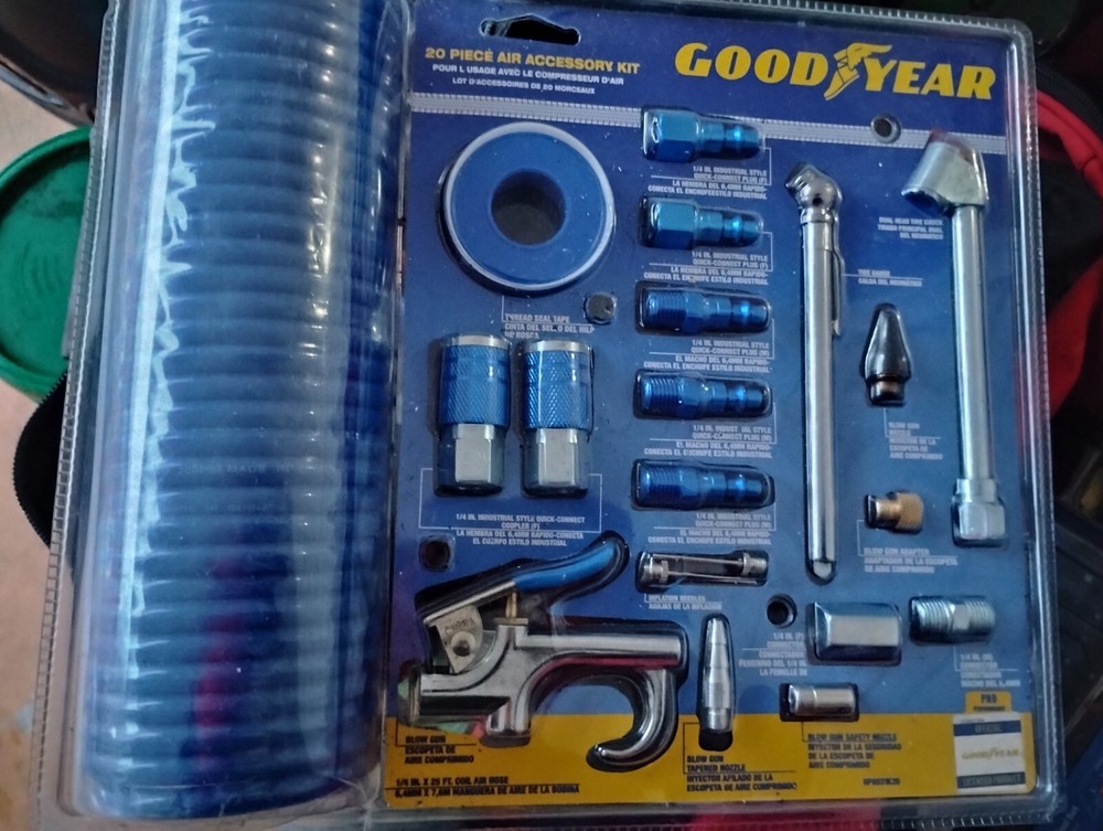 Pro-Performance Good Year 20 piece air compressor accessory kit / New-image