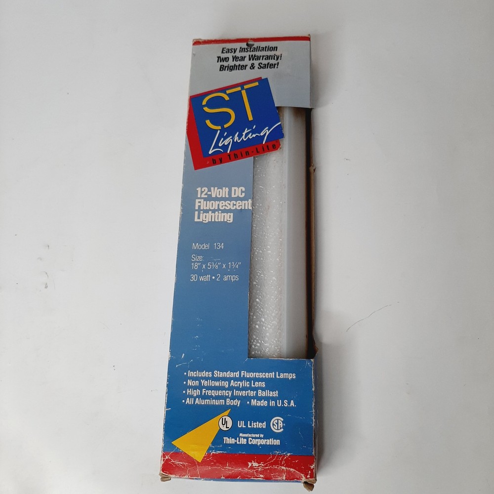ST Lighting 12 Volt DC Fluorescent Light Model 134 30 Watt 2 Amp White