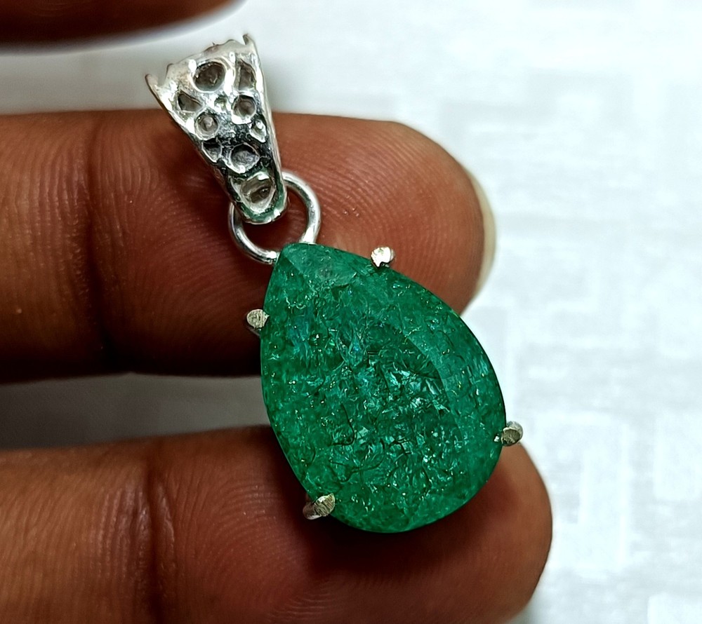 Pear Cut Green Emerald Pendant Certified Natural 30.75 Ct Brazilian Loose Gems