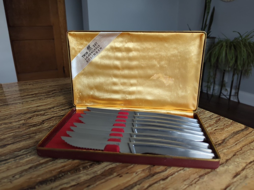 J.A. Henckels Solingen Steak Knives (8) w/ Storage Box #35199-100