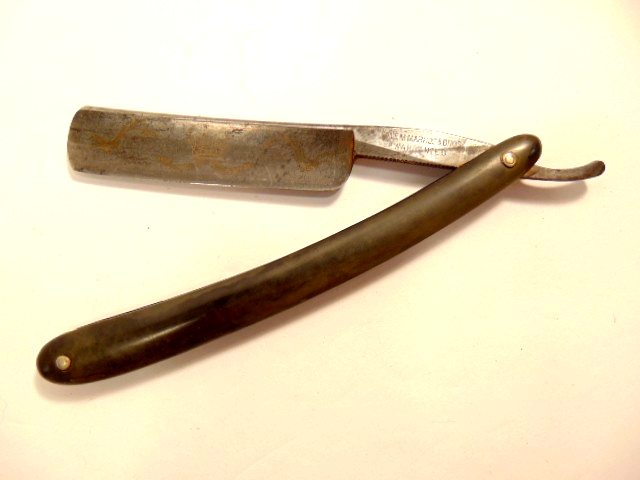 older Salemarkos & Bros. straight razor; blade marked Magnetic Steel