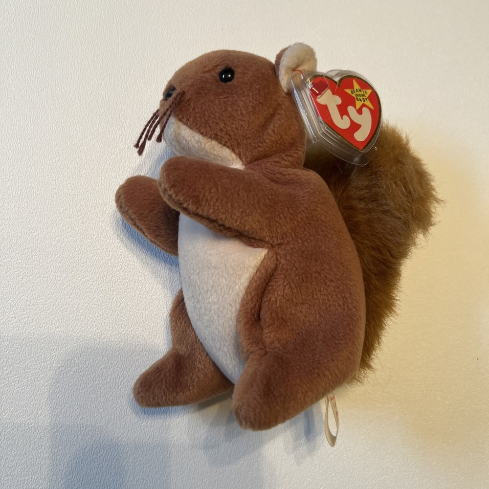 TY Beanie Babies - Nuts Squirrel Style 4114 Vintage PVC pellets