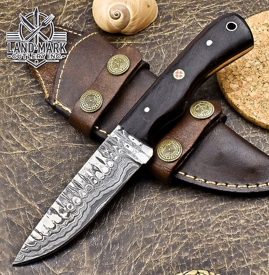 Custom Damascus Hunting Skinner Knife with Elegant Wood Handle