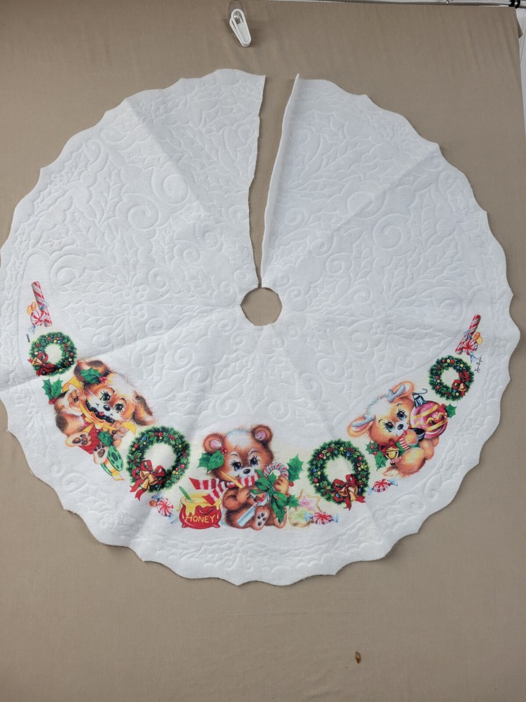 Vintage Christmas Tree Skirt Joyce Garofalo White Felt Baby Animals - Cut VGC