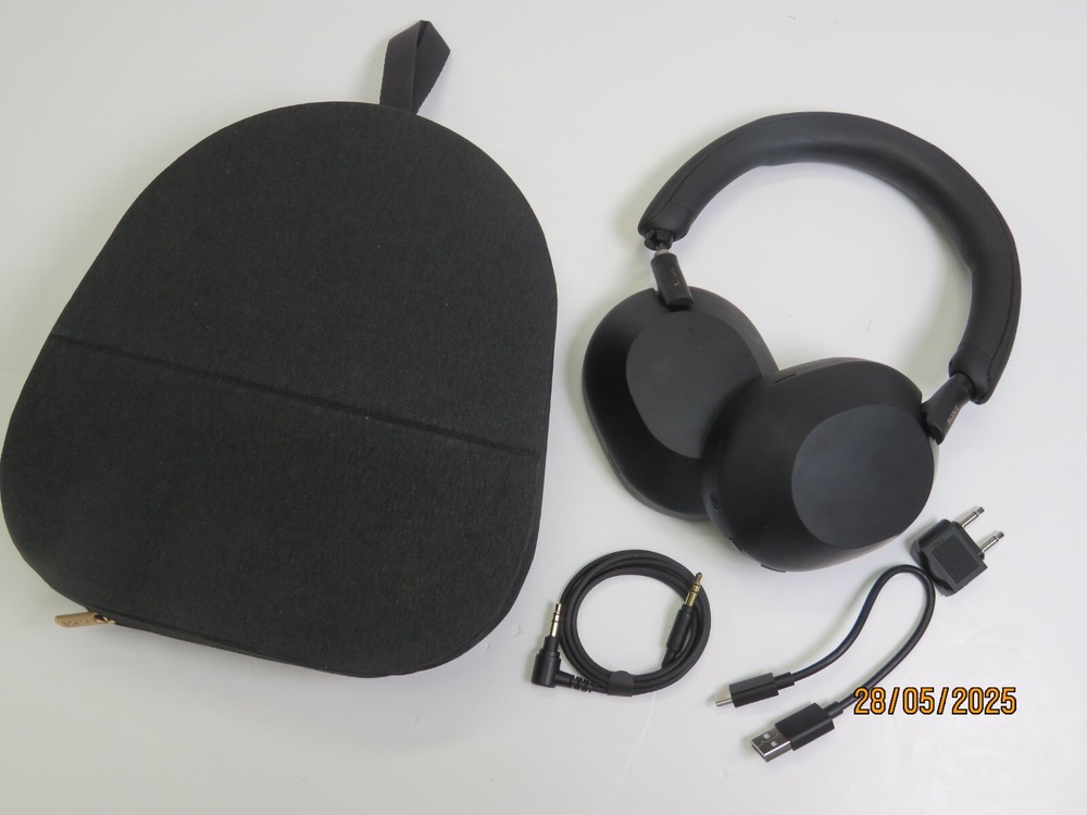 Sony WH-1000XM5 Wireless Noise Canceling Headphones Black - For Parts or Repair DJ1334
