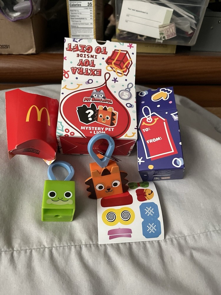 McDonald’s Kids Meal Toy mystery, pet and lion