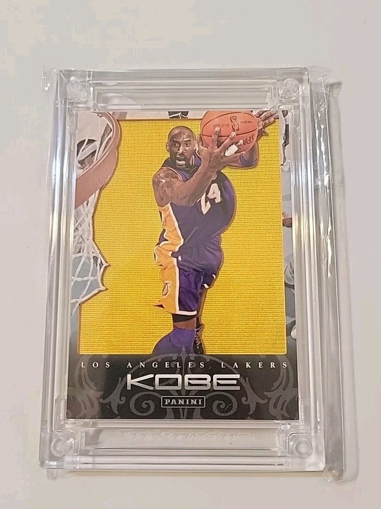 2023-24 Kobe Bryant Jersey Fusion Worn Warm-Up Suit Patch /25
